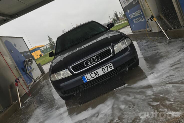 Audi A4 B5 [restyling] Sedan