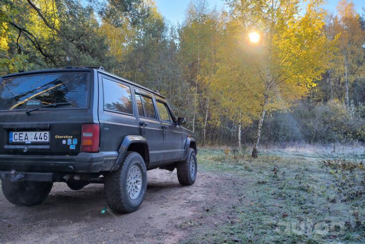 Jeep Cherokee XJ SUV 5-doors