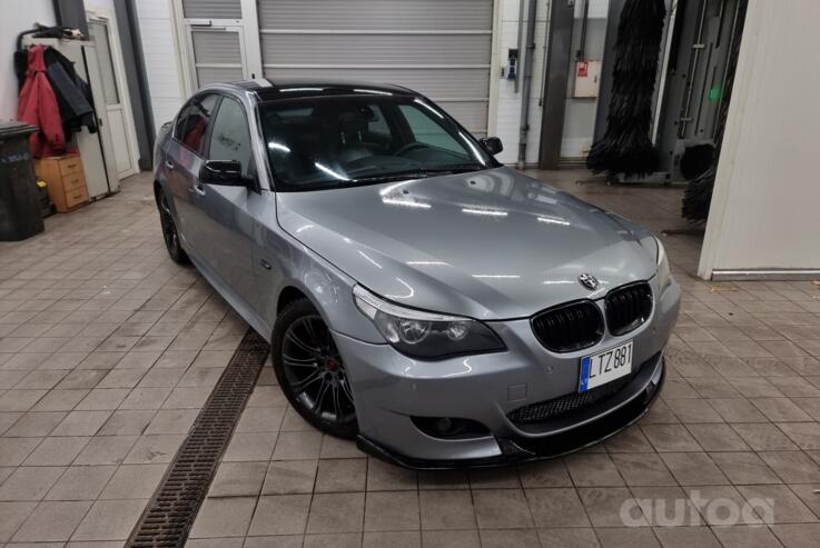 BMW 5 Series E60/E61 Sedan