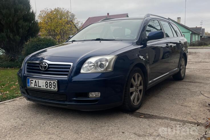 Toyota Avensis 2 generation wagon