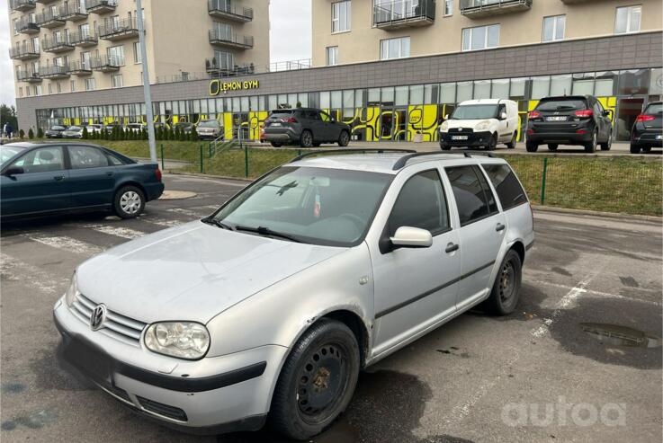 Volkswagen Golf 4 generation wagon