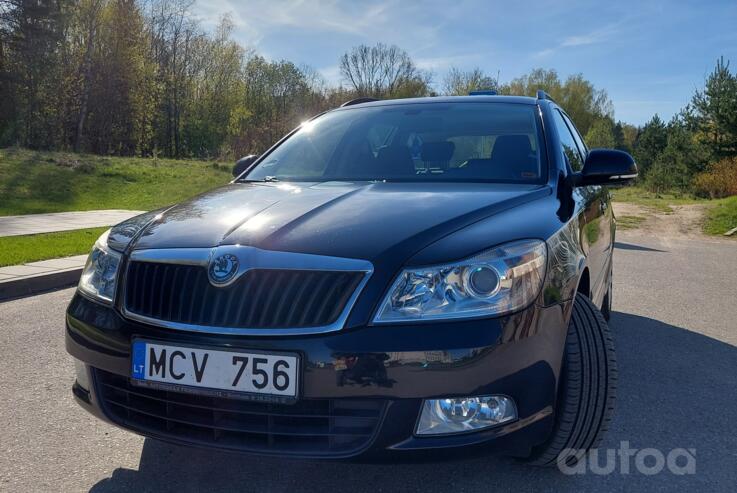 Skoda Octavia 2 generation [restyling] Combi wagon 5-doors