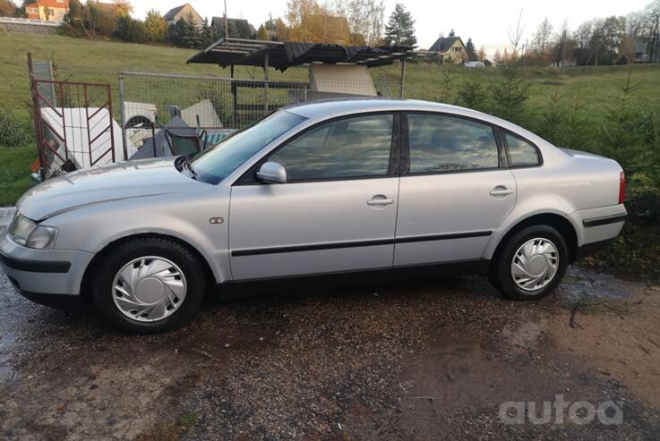 Volkswagen Passat B5 Sedan 4-doors