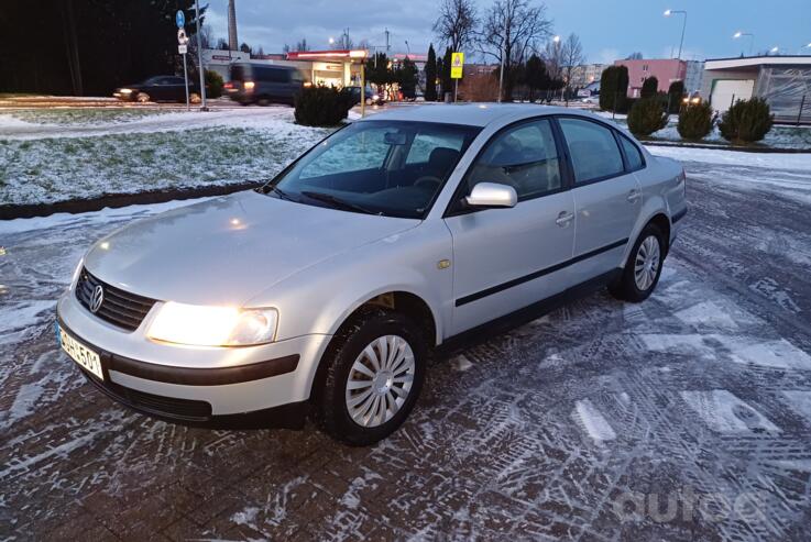 Volkswagen Passat B5 Sedan 4-doors