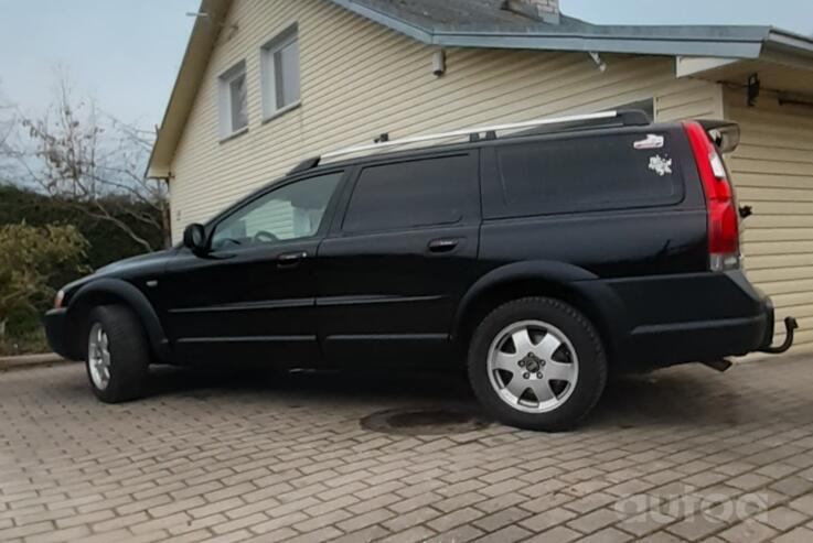 Volvo XC70 2 generation wagon