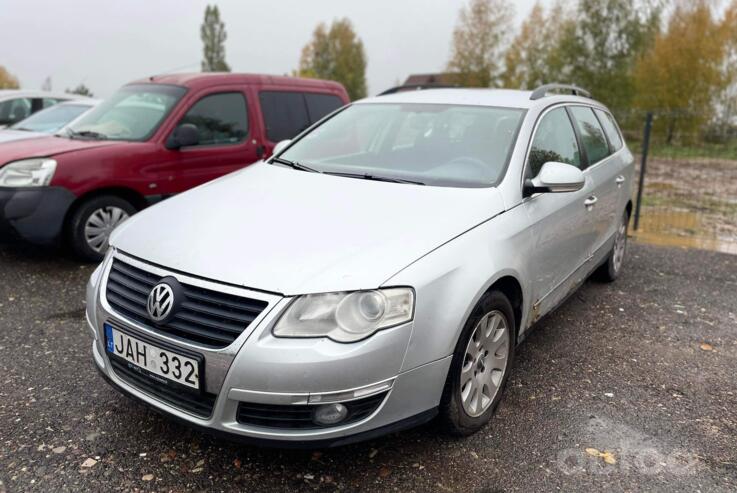 Volkswagen Passat B6 wagon 5-doors