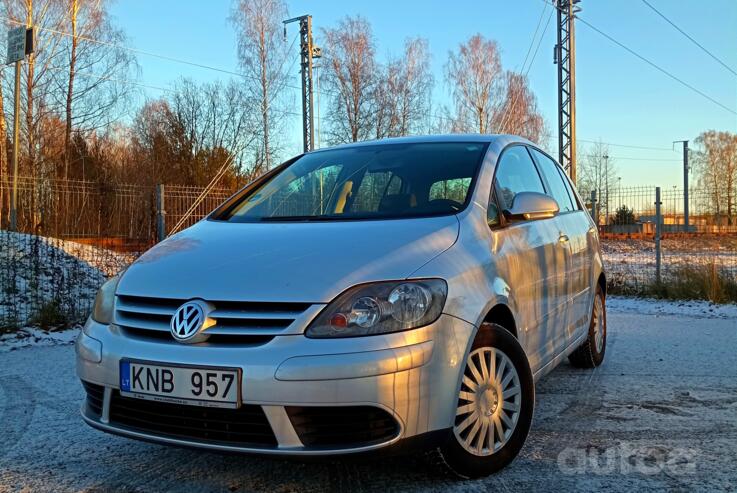 Volkswagen Golf Plus 1 generation
