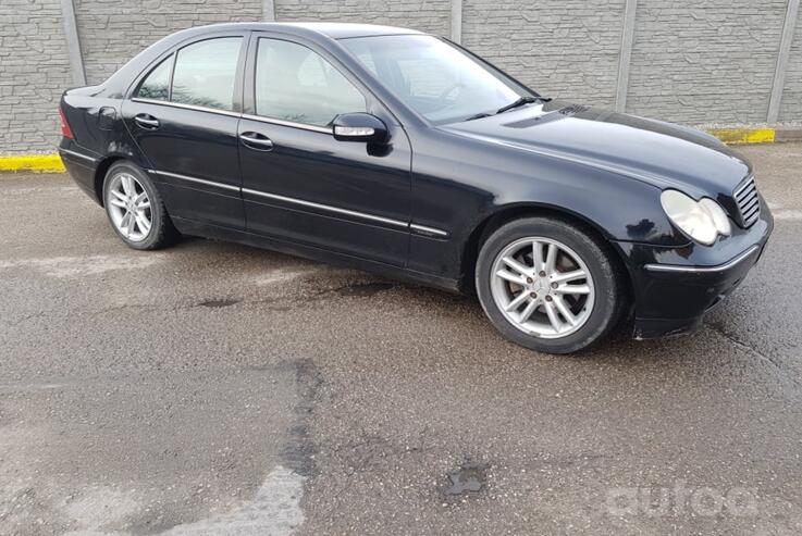 Mercedes-Benz C-Class W203/S203/CL203 Sedan 4-doors