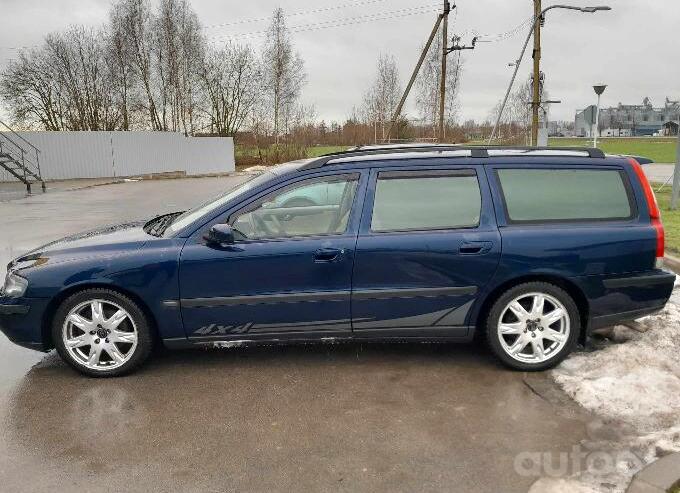 Volvo V70 2 generation R wagon 5-doors