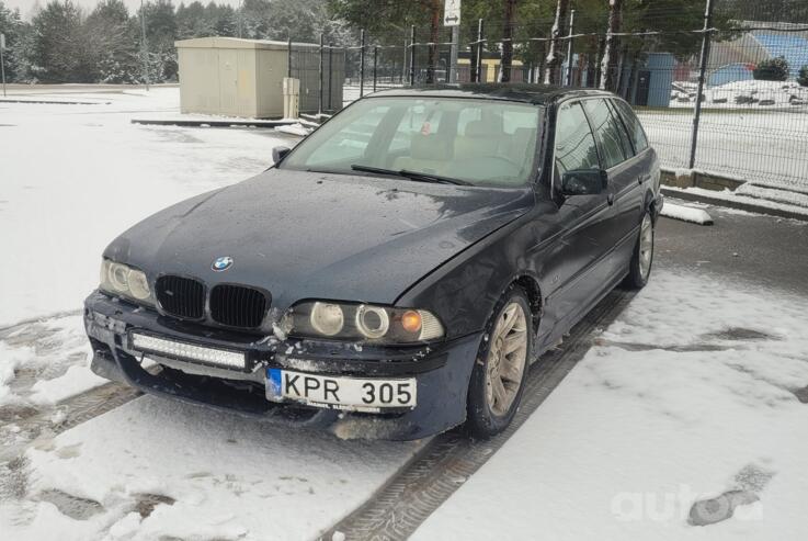 BMW 5 Series E39 Touring wagon