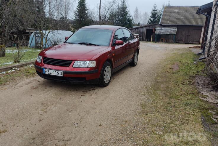Volkswagen Passat B5 Sedan 4-doors