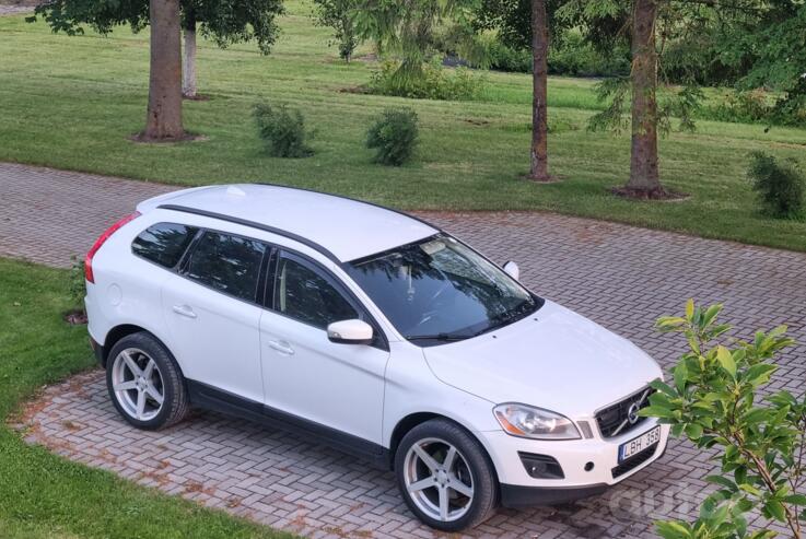 Volvo XC60 1 generation Crossover