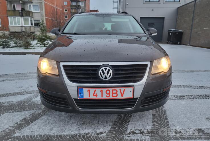 Volkswagen Passat B6 wagon 5-doors
