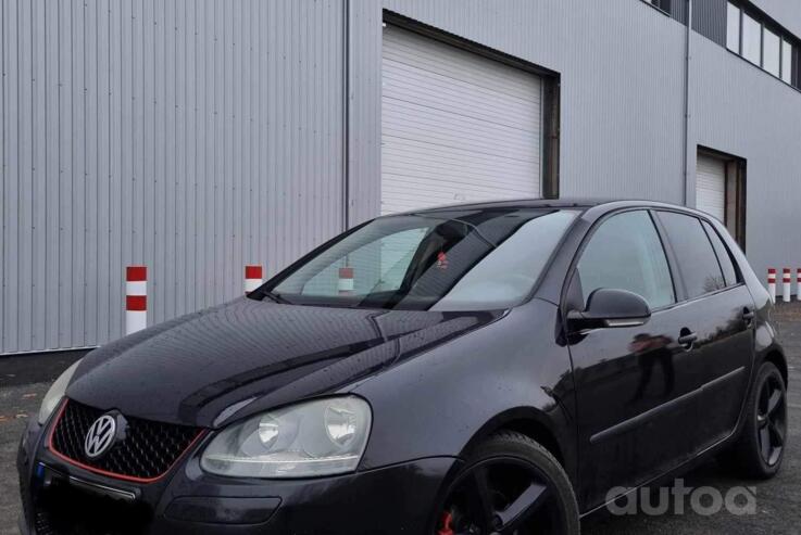Volkswagen Golf 5 generation Hatchback 5-doors