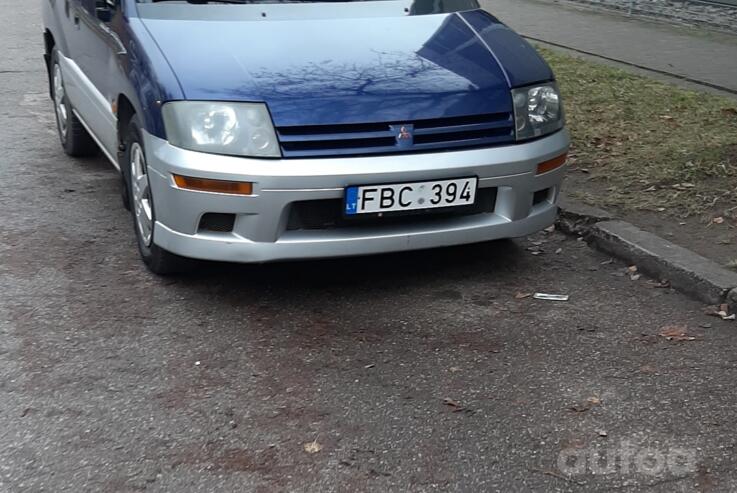 Mitsubishi Space Runner 1 generation [restyling] Minivan