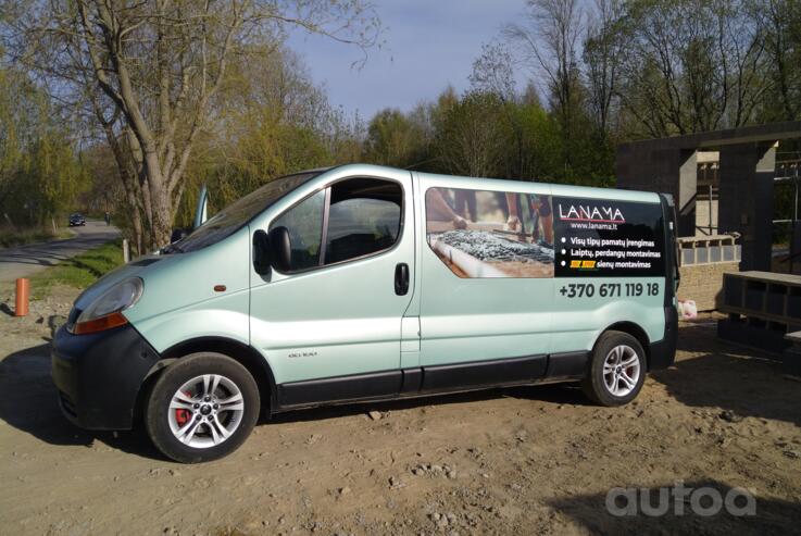 Renault Trafic 2 generation Minivan