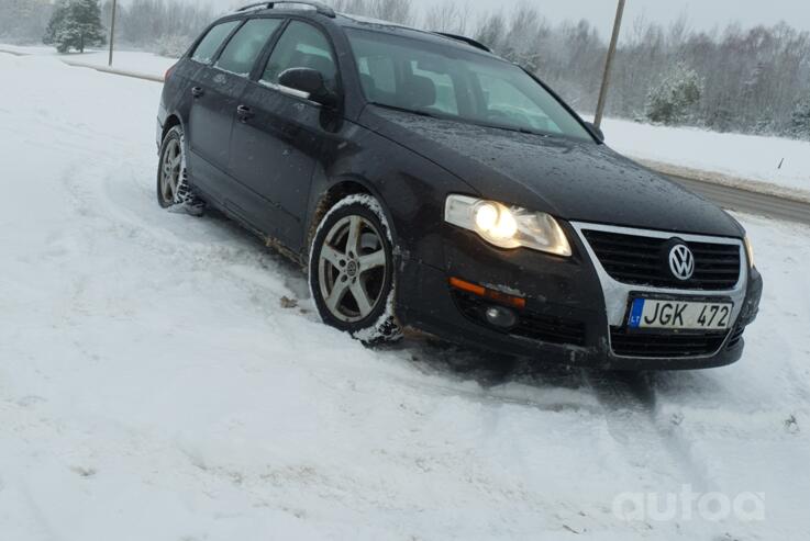 Volkswagen Passat B6 wagon 5-doors