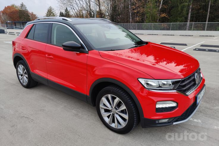 Volkswagen T-Roc 1 generation Crossover