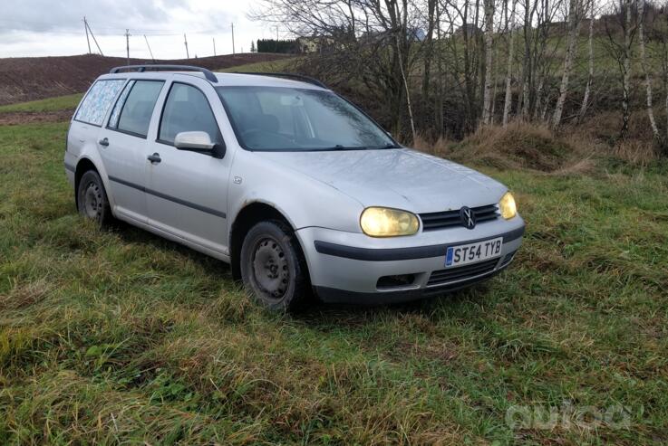 Volkswagen Golf 4 generation wagon
