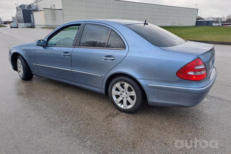 Mercedes-Benz E-Class W211 Sedan
