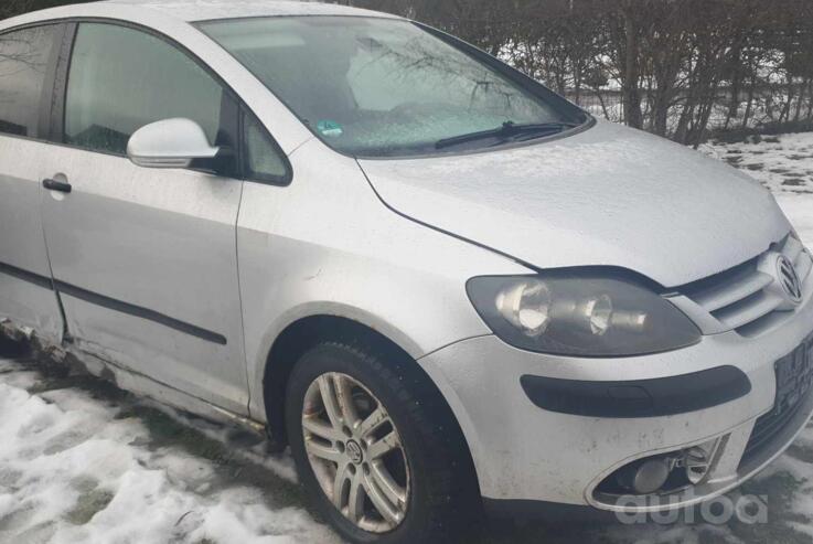 Volkswagen Golf Plus 1 generation