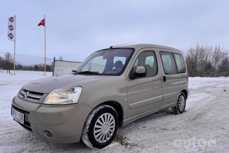Citroen Berlingo 1 generation [restyling] First minivan