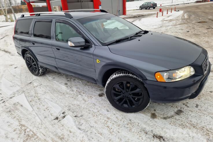 Volvo XC70 2 generation [restyling] wagon