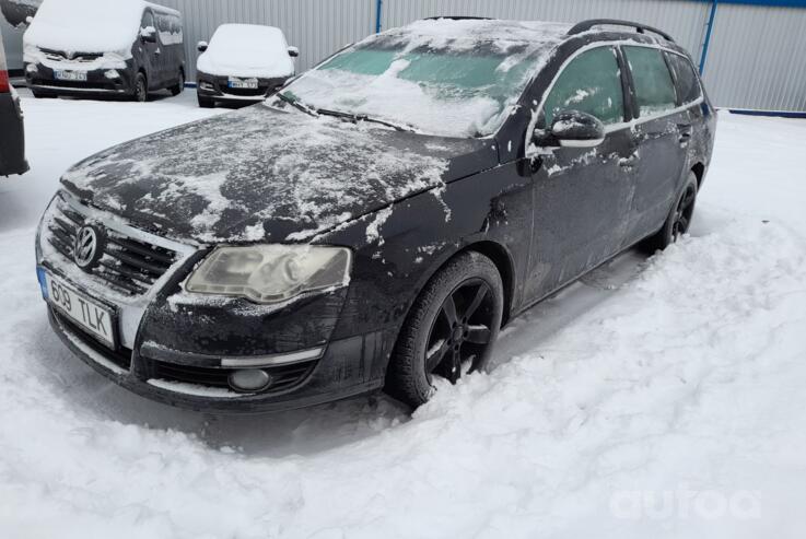 Volkswagen Passat B6 wagon 5-doors