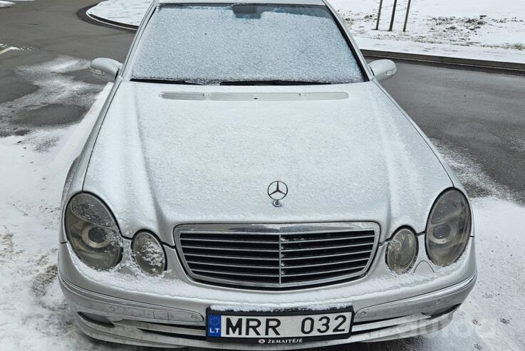 Mercedes-Benz E-Class W211 Sedan