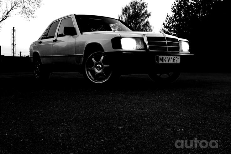 Mercedes-Benz 190 (W201) 1 generation