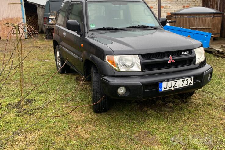 Mitsubishi Pajero Pinin 1 generation SUV 3-doors