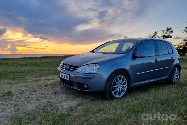Volkswagen Golf 5 generation Hatchback 5-doors