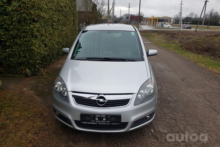 Opel Zafira B Minivan 5-doors