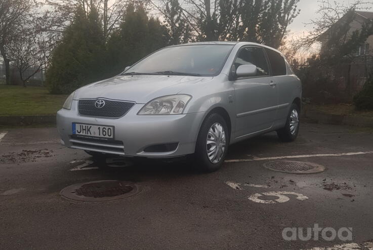 Toyota Corolla E120 Hatchback 3-doors