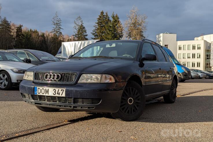 Audi A4 B5 Avant wagon 5-doors