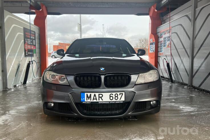 BMW 3 Series E90/E91/E92/E93 Sedan