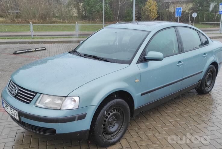 Volkswagen Passat B5 Sedan 4-doors