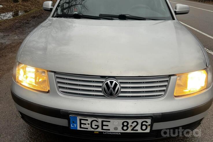 Volkswagen Passat B5 Sedan 4-doors