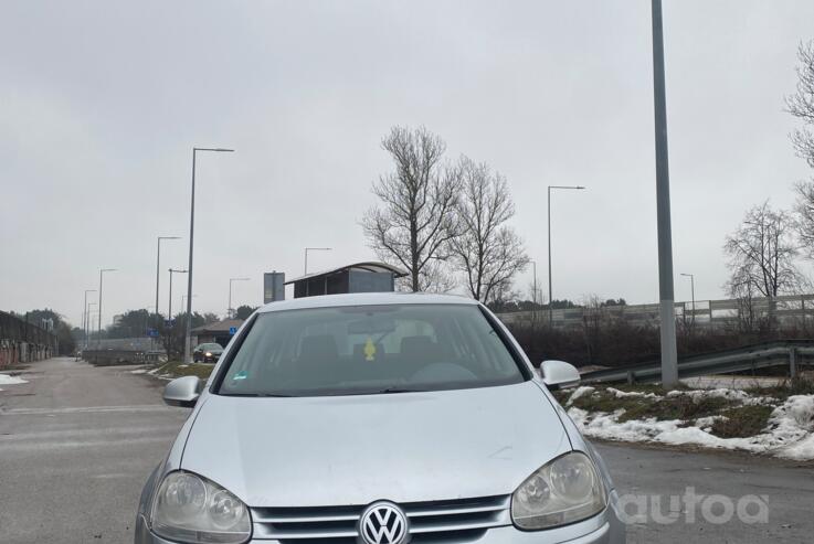 Volkswagen Golf 5 generation Hatchback 5-doors