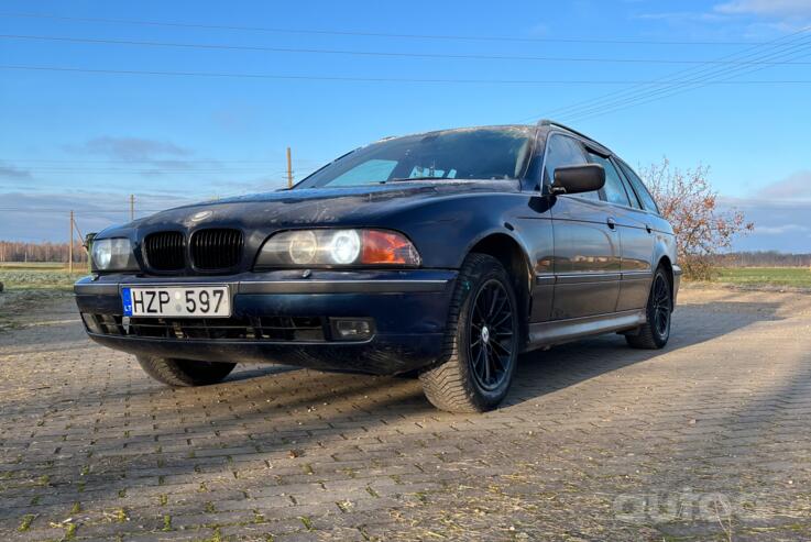 BMW 5 Series E39 Touring wagon