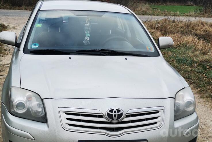 Toyota Avensis 2 generation [restyling] Sedan