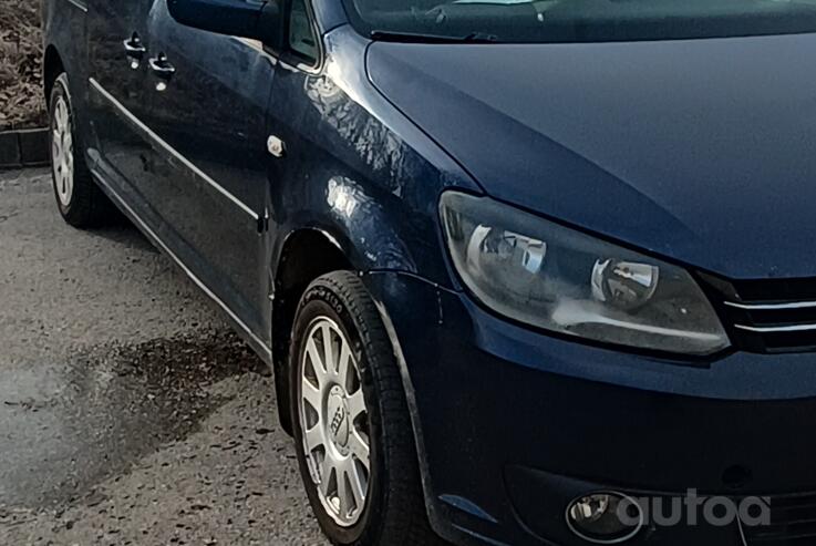 Volkswagen Caddy 3 generation [restyling] Tramper minivan 5-doors