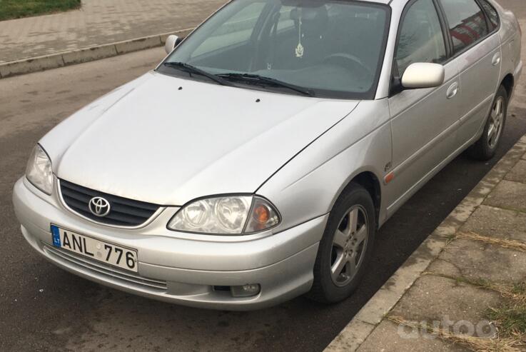 Toyota Avensis 1 generation [restyling] Hatchback