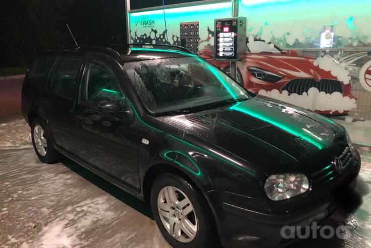 Volkswagen Golf 4 generation wagon