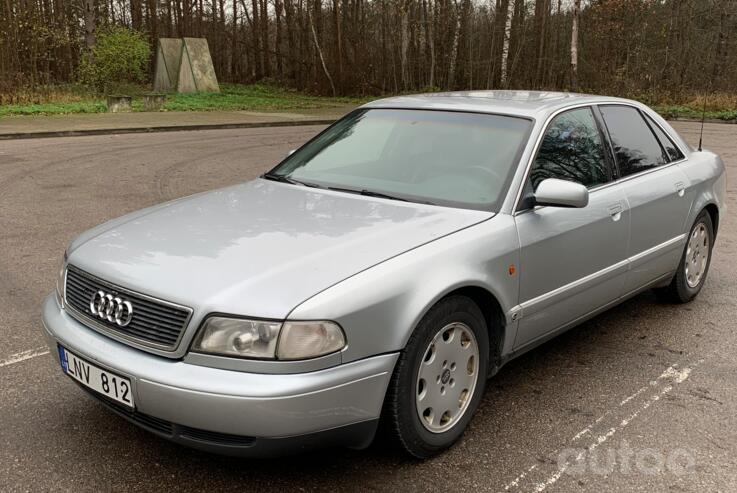 Audi A8 D2/4D Sedan 4-doors