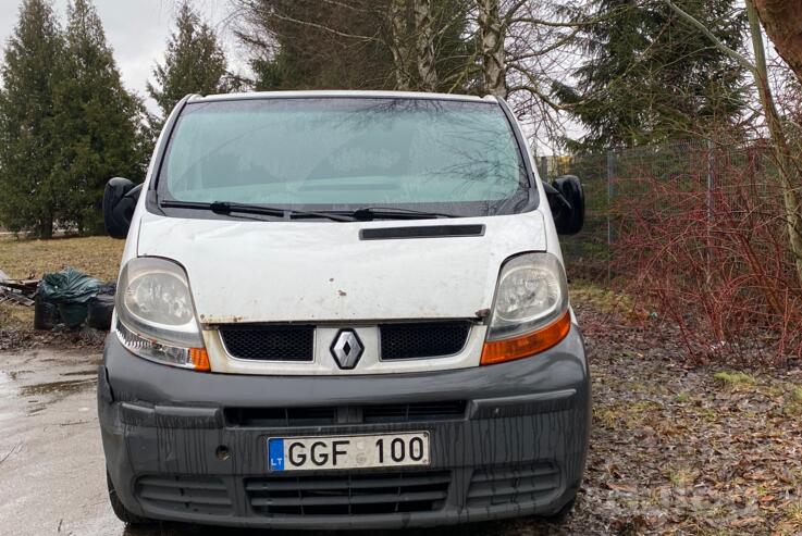 Renault Trafic 2 generation Minivan