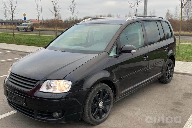 Volkswagen Touran 1 generation Minivan