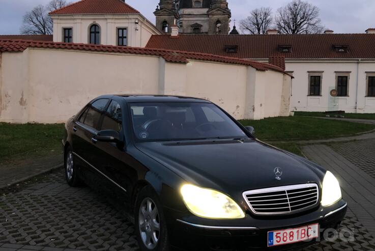 Mercedes-Benz S-Class W220 Sedan Long