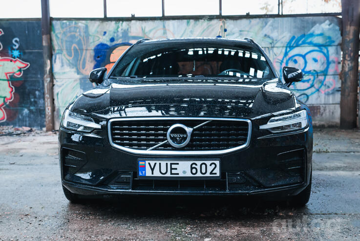 Volvo V60 2 generation wagon 5-doors