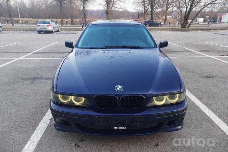 BMW 5 Series E39 Sedan 4-doors